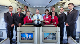 THY pilotu Ceyhan Yılmazcan, 48 yıllık meslek hayatının son uçuşunu gerçekleştirdi