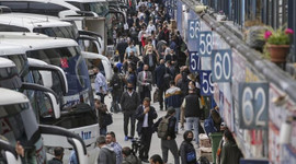 Otobüs biletleri tükendi, 8 bin ek sefer için satışlar başladı
