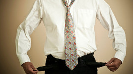 Maaşın üçte ikisi eve gelmeden eriyor