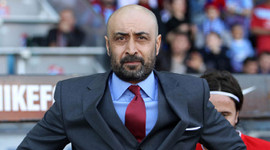 "Bana şerefsiz diyene elimi uzatmam"