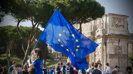 AB ikinci çeyrekte yüzde 0,7 büyüdü