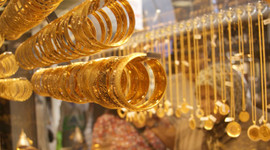 Altın 3 ayın en düşüğüne ilerliyor