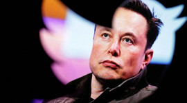 Elon Musk, 2 yıl boyunca Tesla hissesi satmayacak