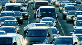 Araba almak isteyenlere kötü haber! Bu yıl olmayacak