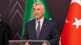 Bakan Bolat'tan 'Türkiye'ye yatırım' çağrısı