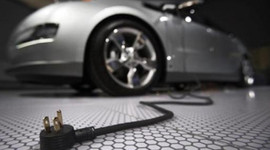 Elektrikli otomobile yüksek voltaj!