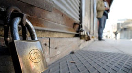 Açlık grevi esnafı aç bıraktı!