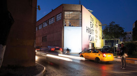 İstanbul'da o bina satılıyor!