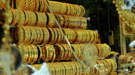 Altın düşüşünü sürdürüyor