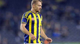 Caner Erkin hastaneye kaldırıldı!