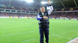 Yılmaz Vural'a sürpriz teklif!