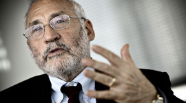 Nobel'li ekonomistten faiz çağrısı