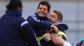 Emre Belözoğlu takımda kalacak mı? Menajeri açıkladı