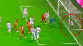 Arena'da 'Volkan' patladı