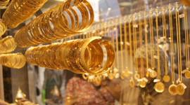 Altında dalgalanmalara dikkat!