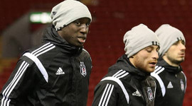 Demba Ba Liverpool'a karşı sahada!