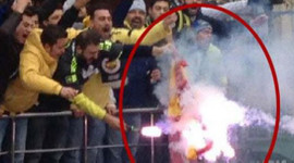 F.Bahçeli taraftarlar G.Saray forması yaktı