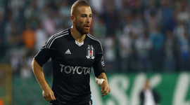 Çizmeyi de karıştırdı!