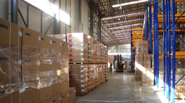 Kur çıktı, ekonomi yavaşladı, antrepo taştı