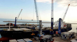 Dış ticaret açığı azaldı