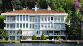 Hangi zenginin kaç yalısı var?