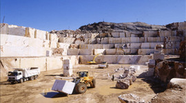 Mermer fabrikalarına işçi bulunamıyor!