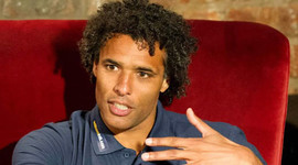 Hooijdonk'tan Van Persie yorumu!