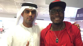 Emenike, Dubai'de böyle karşılandı