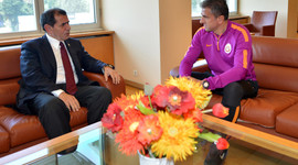 Dursun Özbek: "Bırakın İbrahimovic'in gelmesini..."