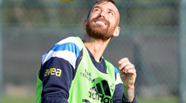 Ruslar Raul Meireles'e talip
