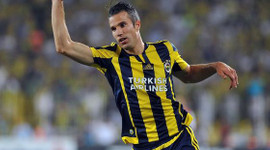 Robin Van Persie bu defa 11’de