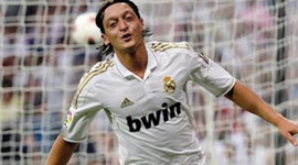 Mesut Özil'den G.Saray yorumu!