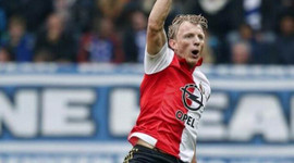 Kuyt'tan van Persie'ye güvenoyu!