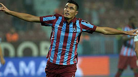 Cardozo adım adım Galatasaray'a!