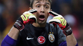 Fernando Muslera Barcelona'ya doğru!
