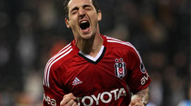 Roberto Hilbert haber bekliyor