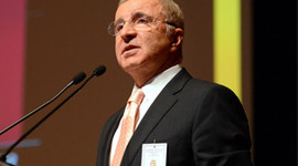 Ünal Aysal'dan tarihi iddia