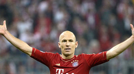 Arjen Robben için Sneijder devrede!