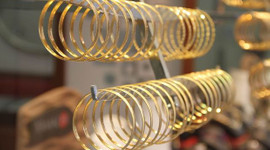 Altın temkinli seyri bıraktı ve düşüşe geçti