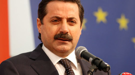 Faruk Çelik'ten ekmek ve et zamlarına tepki