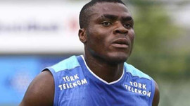 Fenerbahçe'de Emenike bombası!