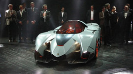 Uçak değil otomobil