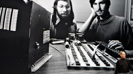 Garajda üretilen Apple 668 bin dolara satıldı