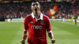 Cardozo adım adım Fenerbahçe'ye