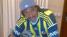 Fenerbahçe'nin yeni transferi formayı giydi!