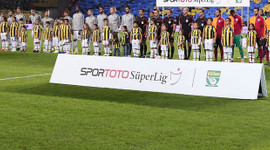 Galatasaray-Fenerbahçe maçının saati açıklandı