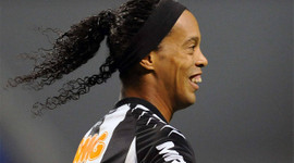 F.Bahçe'de Ronaldinho heyecanı