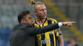 Vitor Pereira ve Simon Kjaer arasında yüksek gerilim!