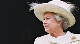 Kraliçe'nin gayrimenkul vurgunu!