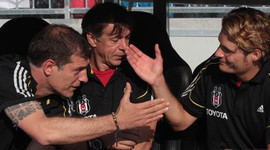 8 isim kadro dışı